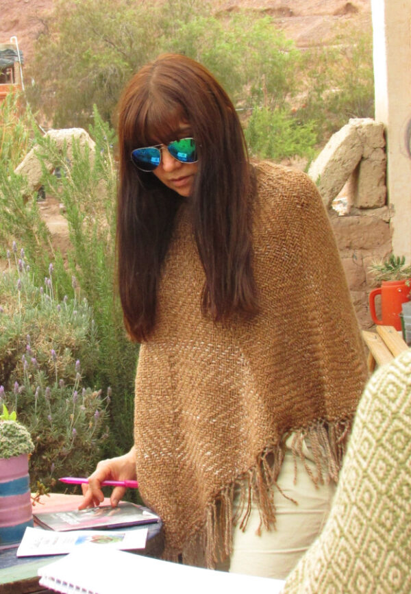 Poncho de Lana de Llama - Image 5